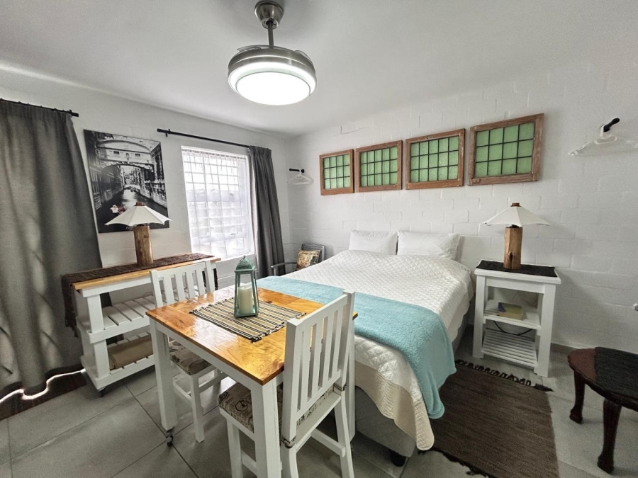 3 Bedroom Property for Sale in Britannia Bay Western Cape
